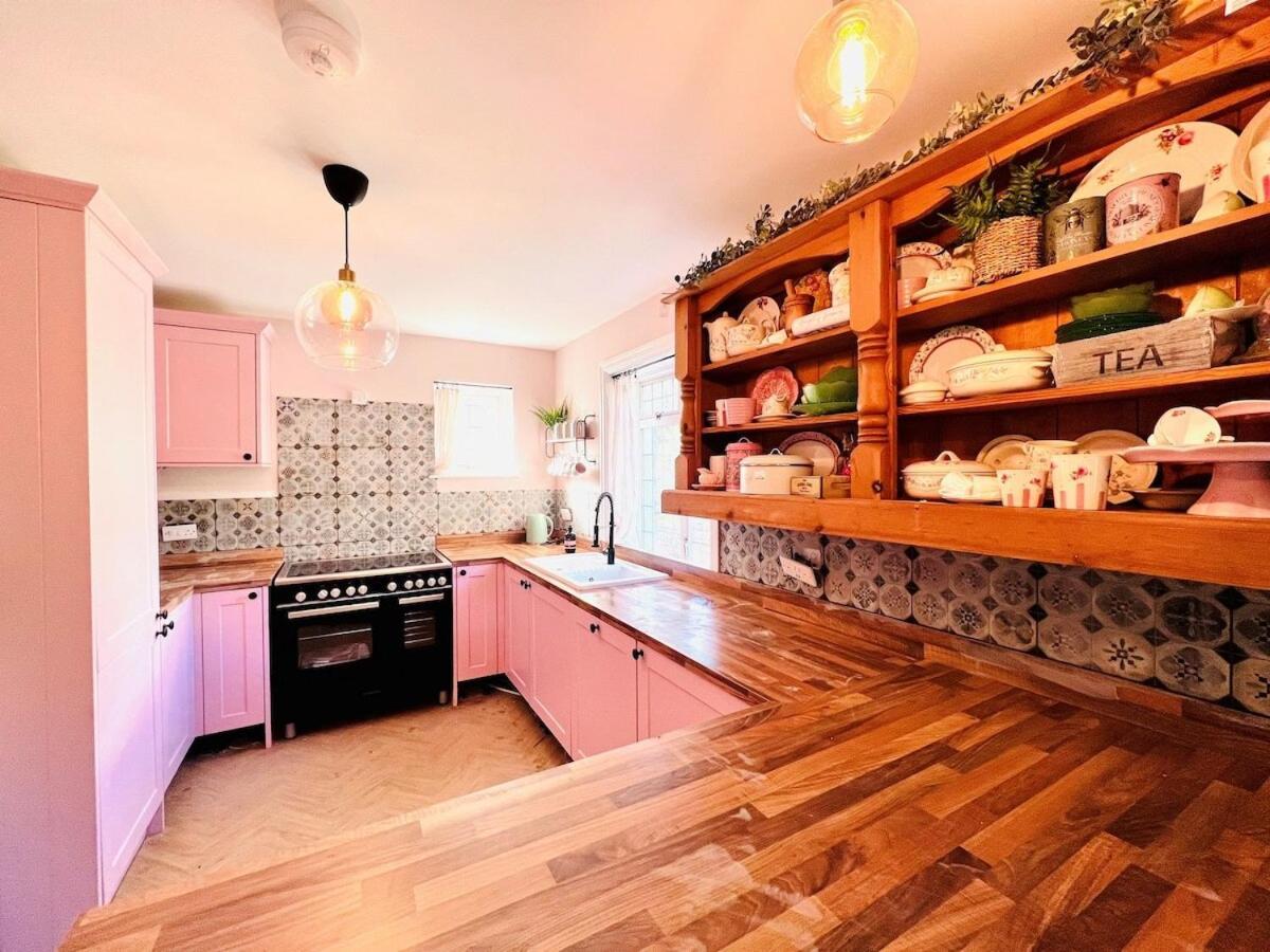 Villa 5 - Idyllic Location - Great For Groups Pont Sticill Esterno foto